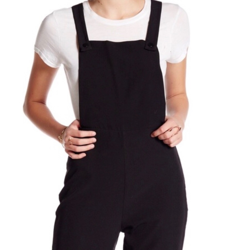 Romeo + Juliet Bell Bottom Woven Jumpsuit 🛍